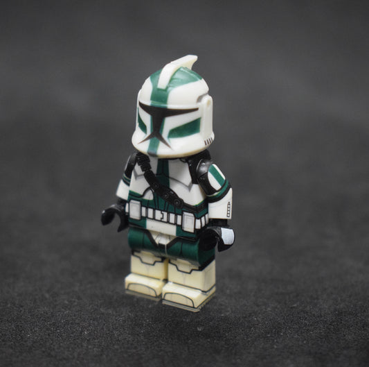 AVFigures AP1 Commander Gree (Decaled / B-Grade)