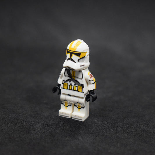 LSWCustomShop 2020P2 327th Medic Trooper (Decaled)