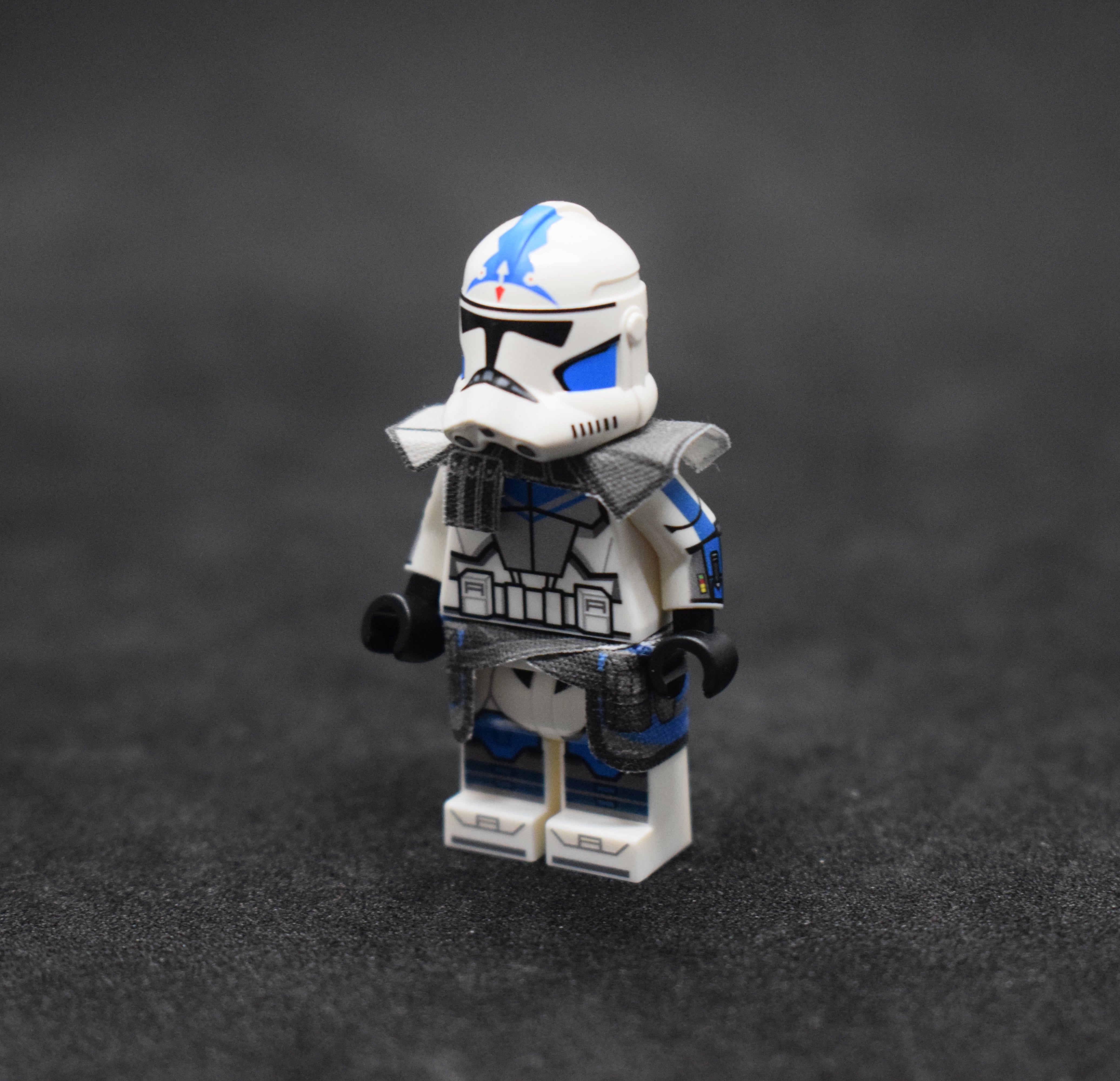 WeberBricks 2020P2 Fives Minifigure Body New (UV Printed ...